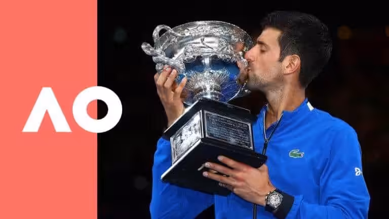 AO 2019: Novak Djokovič získal pätnásty grandslamový titul v kariére, tretí za sebou!